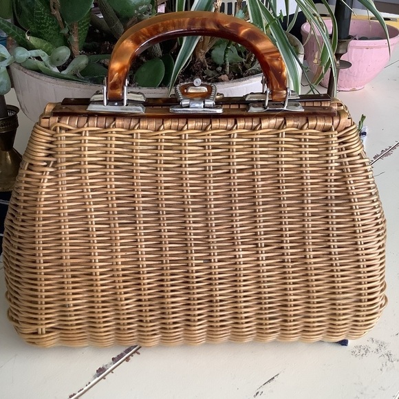 1950’s 60’s Vintage Wicker & Lucite Handbag Purse - Picture 2 of 10